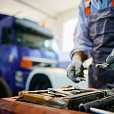 poor-truck-maintenance-img Attorneys In Mesa Debating Poor Truck Maintenance And Responsibility